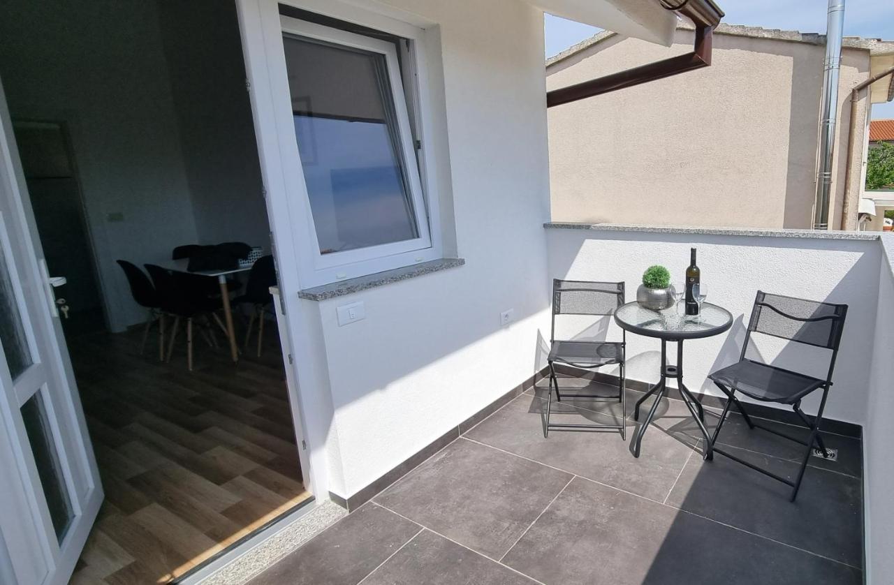 Apartment Olive Fažana Exterior foto